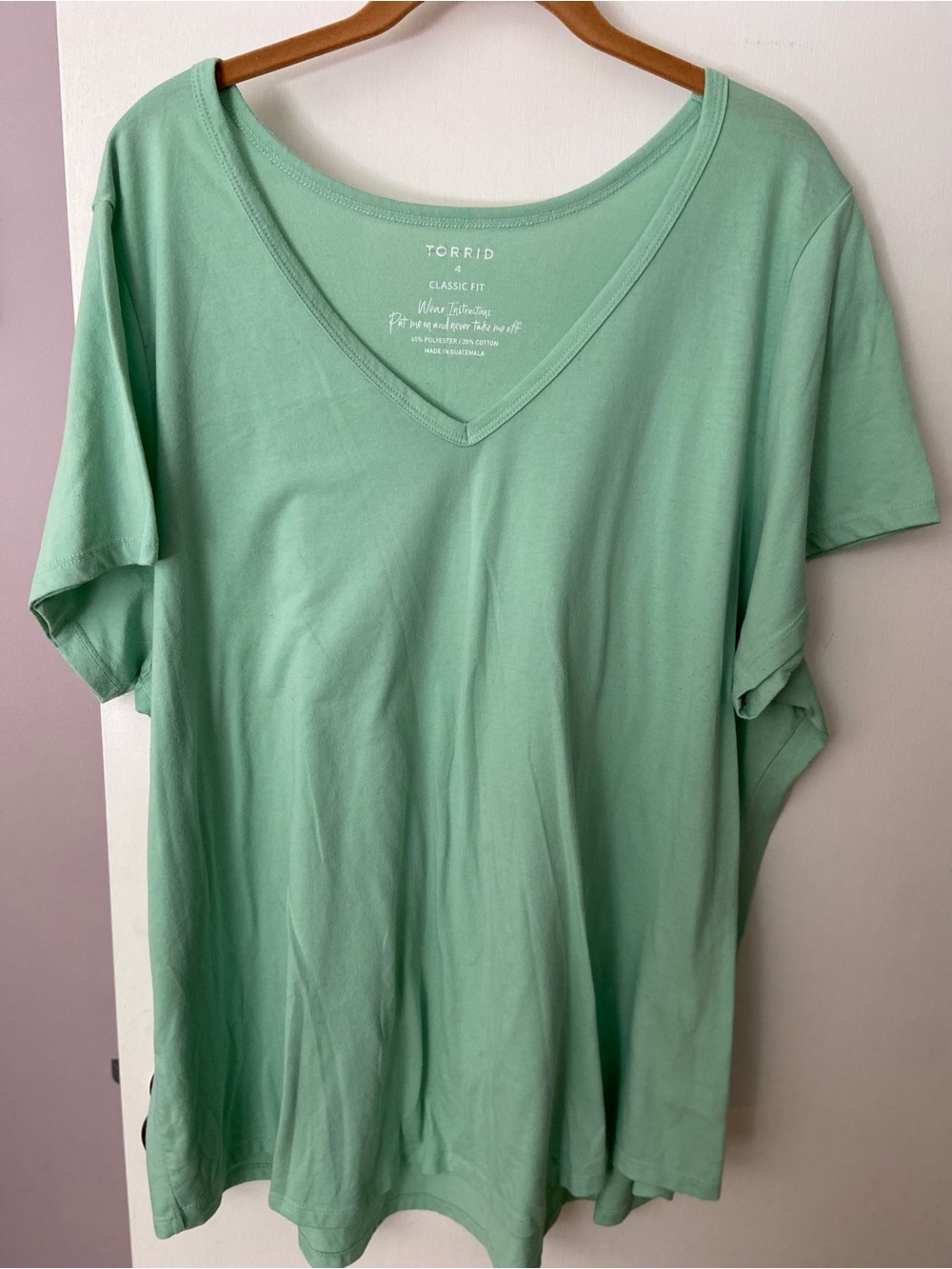 torrid classic fit shirt sleeve tee size 4